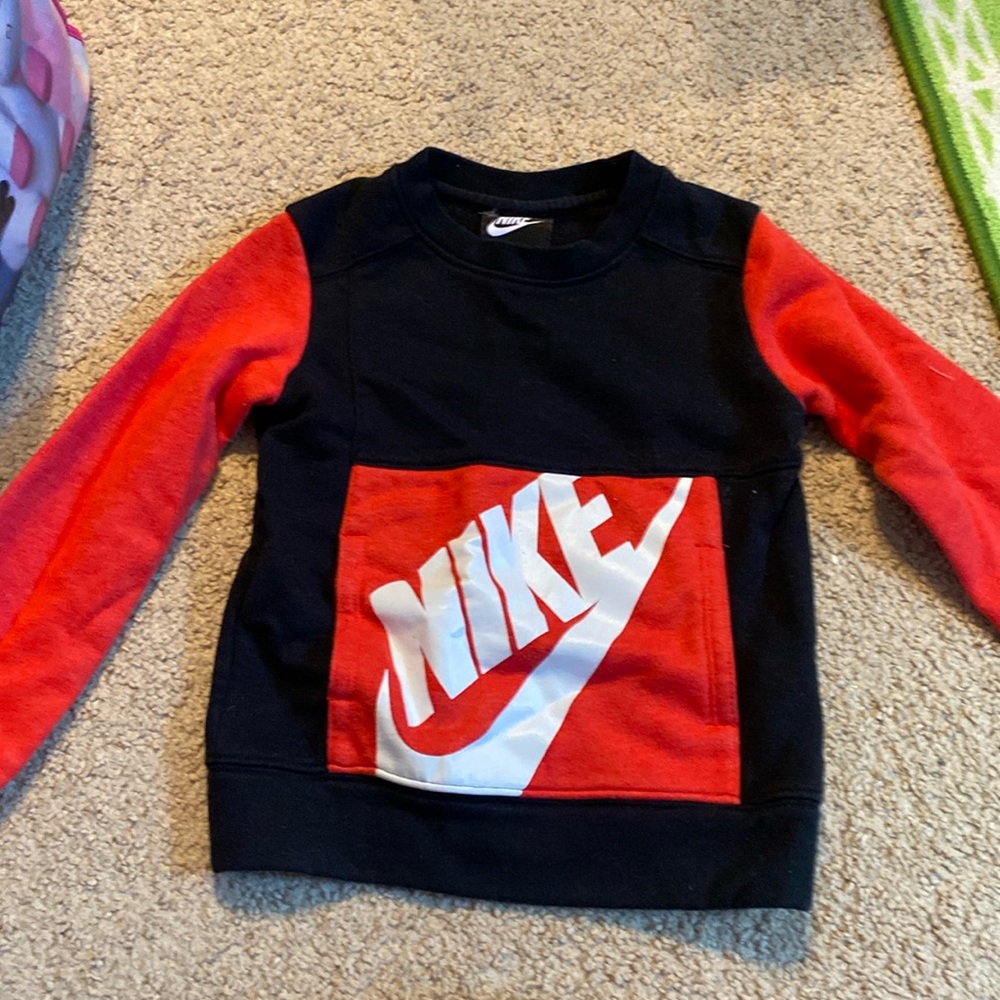 Boy Nike pullover